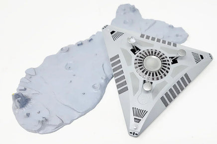 Atlantis Models 5" Series Plastic Model Kit TR-3E UFO with Base -1011 - MPM Hobbies