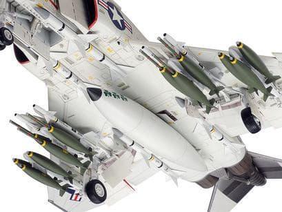 1/32 Tamiya McDonnell F-4J Phantom II Marine Version 60308 - MPM Hobbies