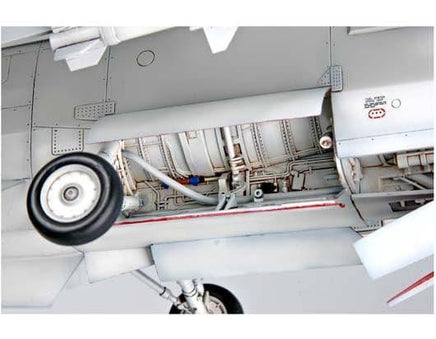 1/32 Trumpeter F-8E Crusader 02272 - MPM Hobbies