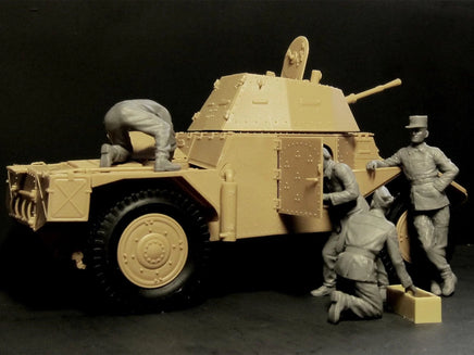 1/35 ICM French Armored Vehicle Crew (1940) 35615 - MPM Hobbies
