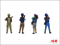 1/35 ICM Journalists In War 35751 - MPM Hobbies