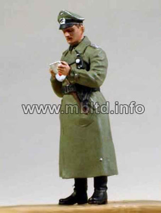 1/35 Master Box - Checkpoint German Soldiers & Civilians 3527 - MPM Hobbies