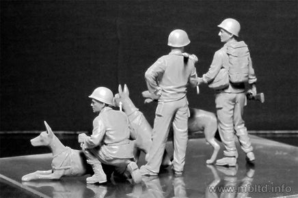 1/35 Master Box - Dogs in Marine Corps Service 35155 - MPM Hobbies
