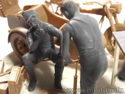 1/35 Master Box - German Motorcycle Repair Team 3560 - MPM Hobbies