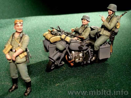 1/35 Master Box - German Motorcyclists (1940-1943) 3539 - MPM Hobbies