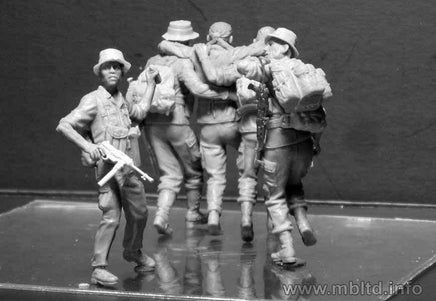 1/35 Master Box - Head For The Huey Vietnam 35107 - MPM Hobbies