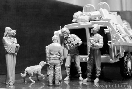 1/35 Master Box - Here is Snickers, Help Yourself, Please! 35159 - MPM Hobbies