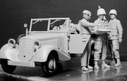 1/35 Master Box - Hitching A Ride 35161 - MPM Hobbies