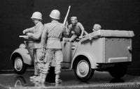 1/35 Master Box - Hitching A Ride 35161 - MPM Hobbies