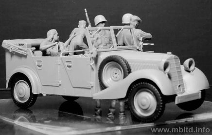 1/35 Master Box - Hitching A Ride 35161 - MPM Hobbies
