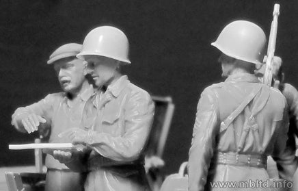 1/35 Master Box - Hitching A Ride 35161 - MPM Hobbies