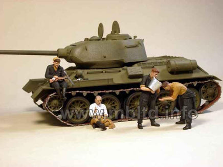 1/35 Master Box - Russian Tankmen Kursk (1943-44) 3535 - MPM Hobbies