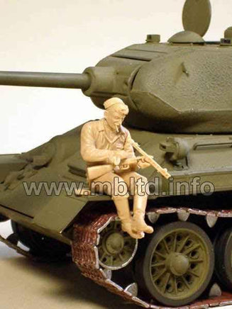 1/35 Master Box - Russian Tankmen Kursk (1943-44) 3535 - MPM Hobbies