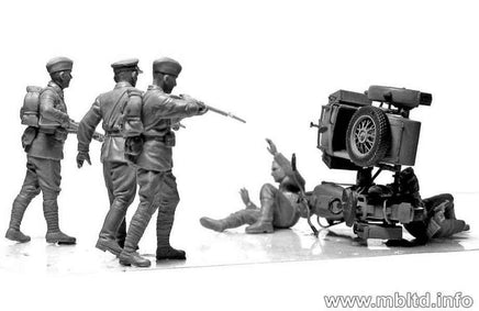 1/35 Master Box - Soviet & German Military Men (Summer 1941) 3590 - MPM Hobbies