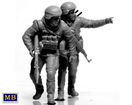 1/35 Master Box - Ukrainian Soldiers Defense of Mariupol 35224 - MPM Hobbies