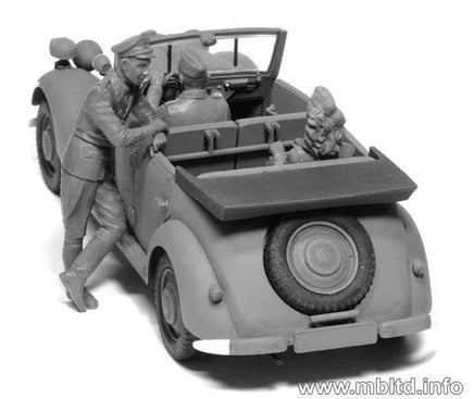 1/35 Master Box - WWII German Military Passengers 3570 - MPM Hobbies