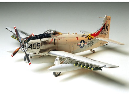 1/48 Tamiya Douglas Skyraider AD-6 (A-1H) 61058 - MPM Hobbies