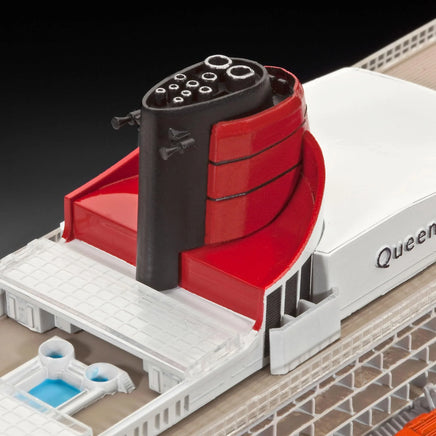 1/700 Revell Germany Queen Mary 2 - 5231 - MPM Hobbies