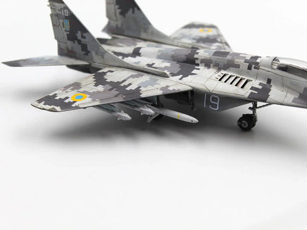 1/72 ICM MiG-29 “9-13” Ukrainian Fighter with Harm Missiles 72143 - MPM Hobbies