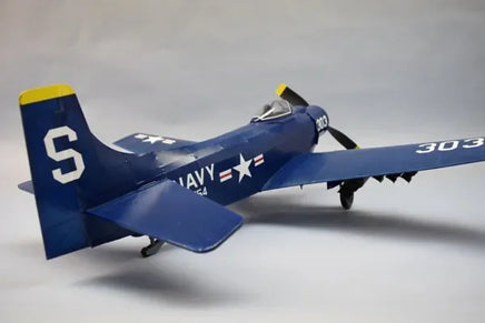 Dumas U.S. Navy AD-2 Attack Bomber Kit - 327 - MPM Hobbies