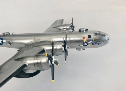 1/120 Atlantis Models Boeing B-29 Superfortress with Swivel Stand 208 - MPM Hobbies