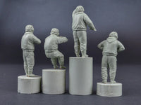 1/35 Mini Art - Soviet Tank Crew 1970-1980's Winter Uniform - 37063 - MPM Hobbies