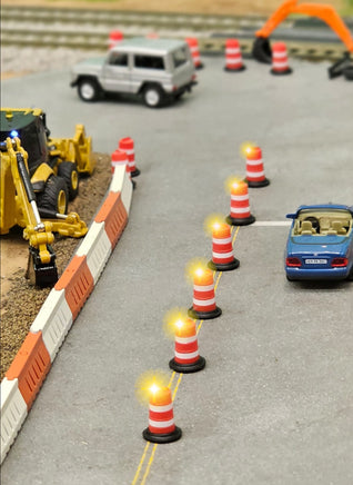 HO East Coast Lighted Traffic Barrels 9504
