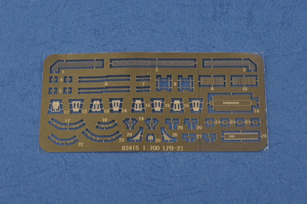 1/700 Hobby Boss USS New York (LPD-21) 83415 - MPM Hobbies