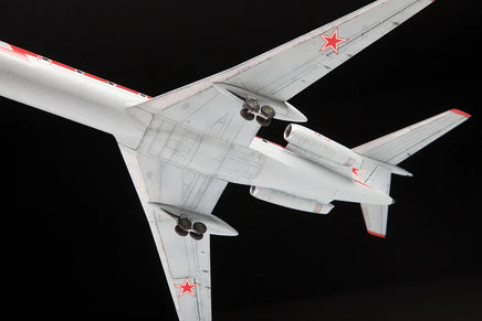 1/144 Zvezda Training Plane TU-134UBL "Crusty-B" 7036