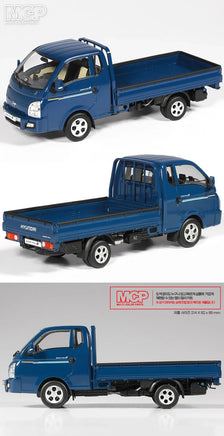 1/24 Academy Hyundai Porter II Cargo Truck 15144