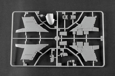 1/72 Trumpeter A-6E Tram Intruder 01642