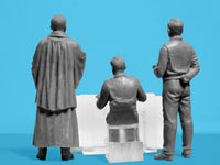 1/35 ICM You are Important to God' Prayer Before Battle Figure Set 35616