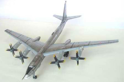 1/72 Trumpeter Tupolev Tu-95MS Bear-H - 01601 - MPM Hobbies