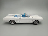 1/25 AMT 1963 Ford Mustang II Concept Car Plastic Model Kit