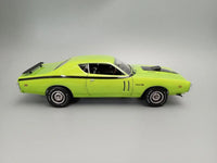 1/25 AMT 1971 Dodge Hemi Charger R/T Plastic Model Kit