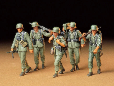1/35 Tamiya WWII German Machine Gun Crew "On Maneuver" - MPM Hobbies