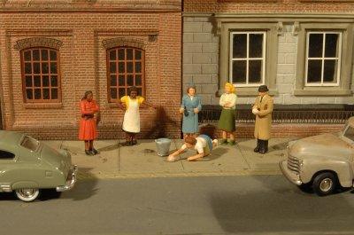 HO Scale Bachmann Sidewalk People - MPM Hobbies