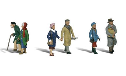 HO Woodland Couples In Coats 1900 - MPM Hobbies