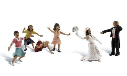 HO Woodland Wedding Bouquet Toss 1932 - MPM Hobbies