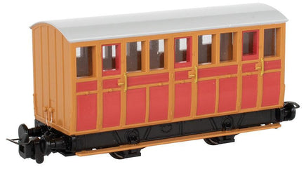 HOn30 Bachmann Thomas & Friends Narrow Gauge Red Carriage 77205 - MPM Hobbies