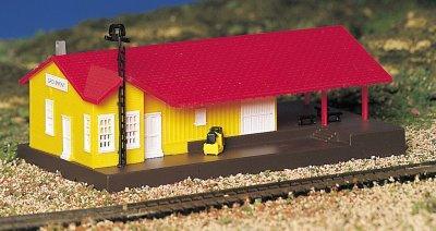 N Bachmann Freight Station 45907 - MPM Hobbies