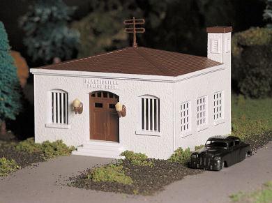 O Bachmann Police Station with Police Car 45609 - MPM Hobbies