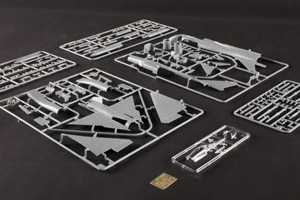 1/72 Trumpeter Chinese J-10C Fighter - MPM Hobbies