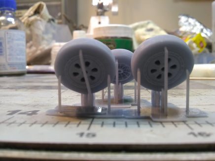 1/32 F-86 Sabre Wheels - MPM Hobbies