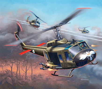 1/100 Revell Germany Bell UH-1H Gunship 4983