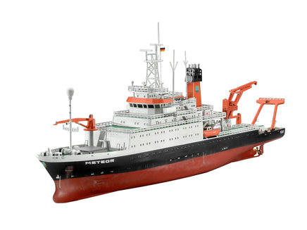 1/300 Revell Germany German Research Vessel Meteor 5218