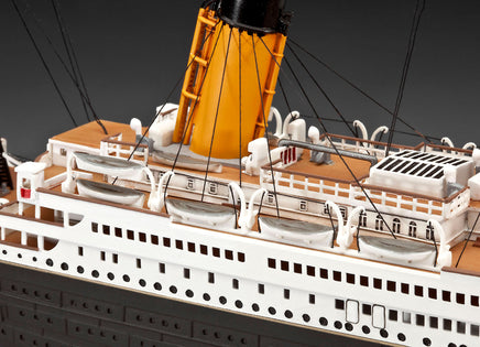 1/400 Revell Germany Gift-Set 100 Years Titanic 5715