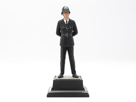 1/16 ICM British Policeman 16011 - MPM Hobbies