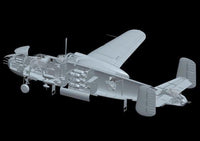 1/32 HKM B-25J Mitchell Strafing Babes 01E036.