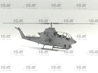 1/32 ICM AH-1G Cobra with Vietnam War US Helicopter Pilots 32062 - MPM Hobbies